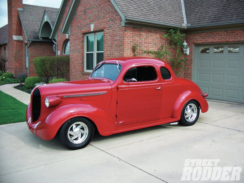 1938_plymouth_coupe.jpg