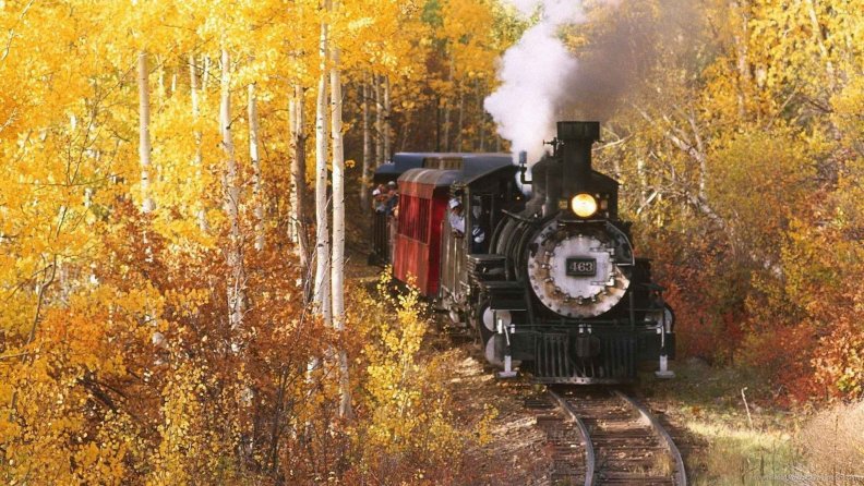 cuyahoga valley steam train in autumn