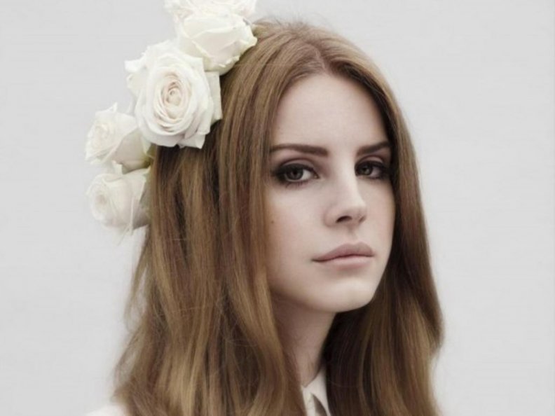 Lana Del Rey ~ Romantic in White Roses