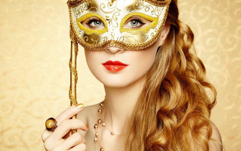 golden_mask.jpg
