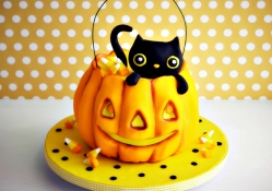 Black cat cake by TheCakeGirls