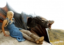 Game of Thrones _ Daenerys and Drogon