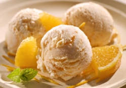 Lemon ice cream for all my friends
