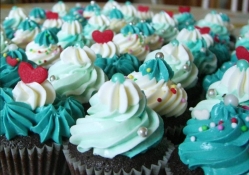 Cupcakes with blue cream for my sweet friend Talana