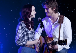 Leighton Meester and Garrett Hedlund in Country Strong movie