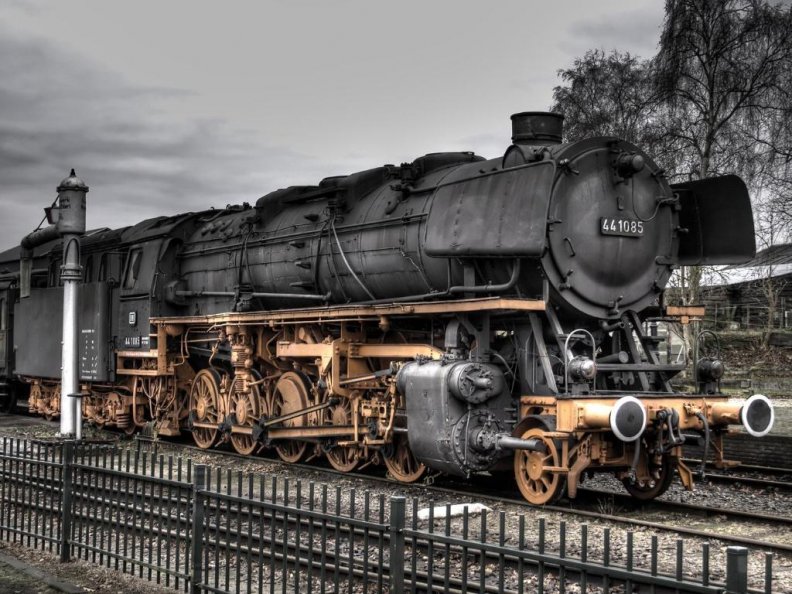 locomotive.jpg